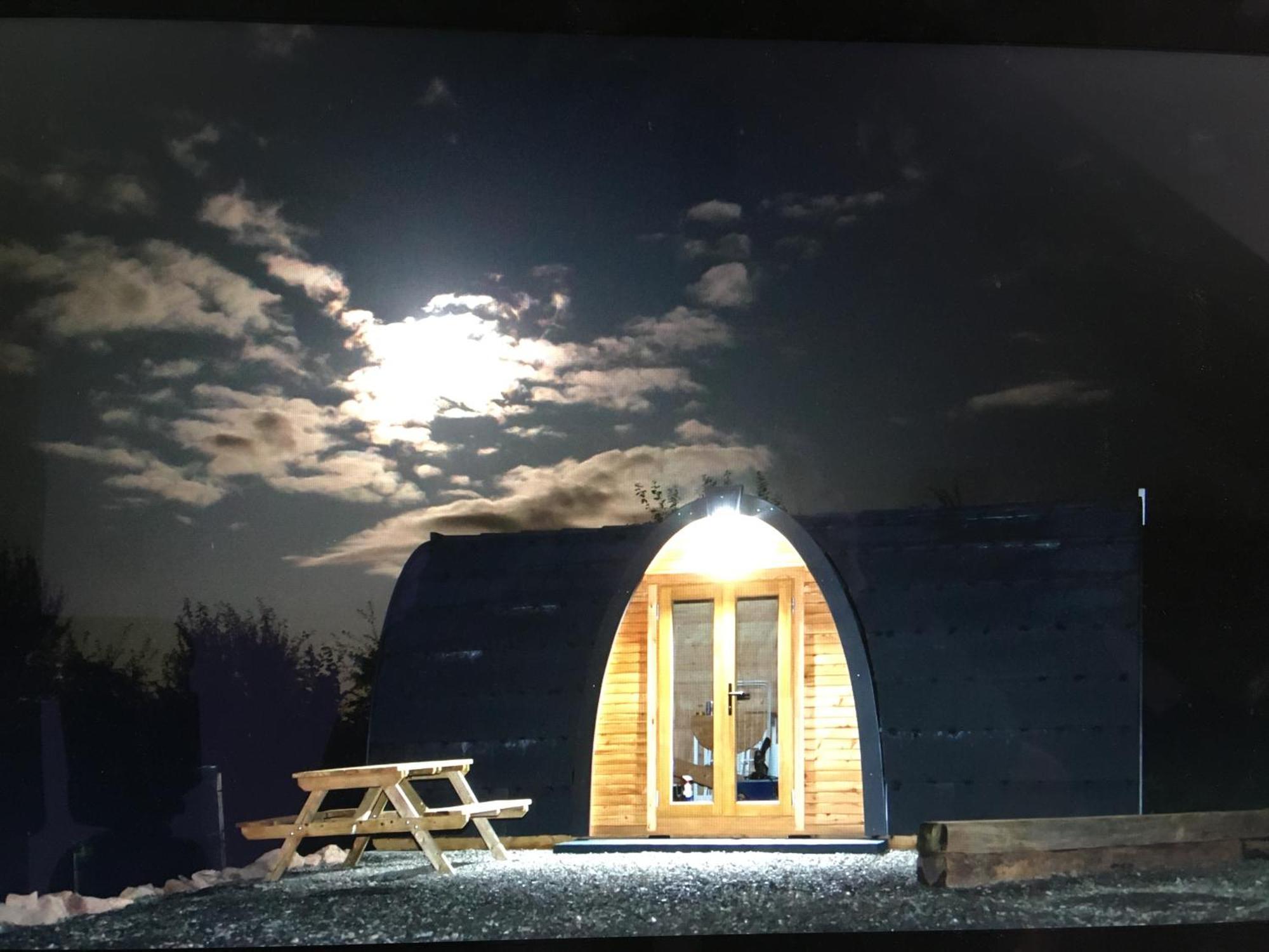 Clova Pod, Kilry Eco Pods Hotel Blairgowrie and Rattray Exterior photo